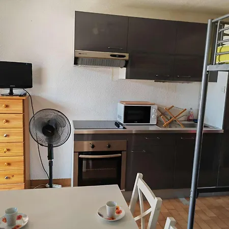 En Rdc Avec Terrasse Fleurie Et Acces Espace Aquatique - Fr-1-195-119 *
