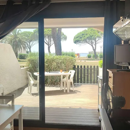 Appartement En Rdc Avec Terrasse Fleurie Et Acces Espace Aquatique - Fr-1-195-119 *