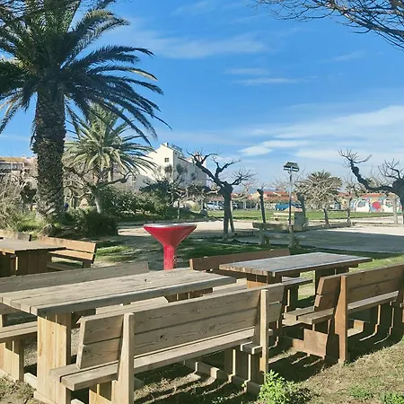 En Rdc Avec Terrasse Fleurie Et Acces Espace Aquatique - Fr-1-195-119 Appartement *